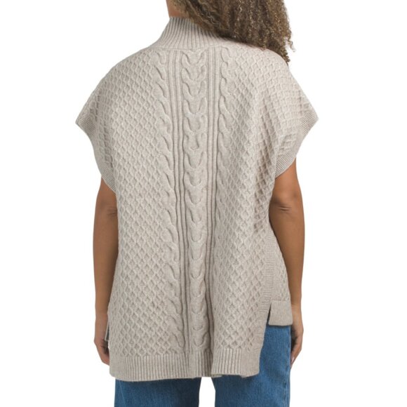 CYRUS Kitten Heather Yummy Yarn Tied Cape - Picture 2 of 2